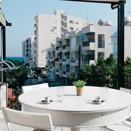 Seasunlove Apt. Apartamento Larnaca Exterior foto